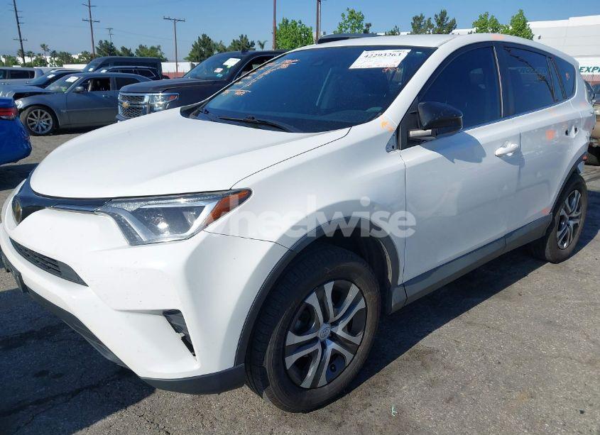 Photo 14 of 2018 Toyota Rav4 LE (VIN 2T3ZFREV8JW478209)