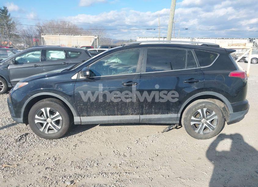 Photo 14 of 2018 Toyota Rav4 LE (VIN 2T3ZFREV8JW494572)
