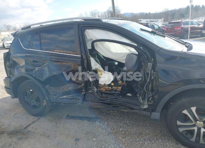 Photo 6 of 2018 Toyota Rav4 LE (VIN 2T3ZFREV8JW494572)