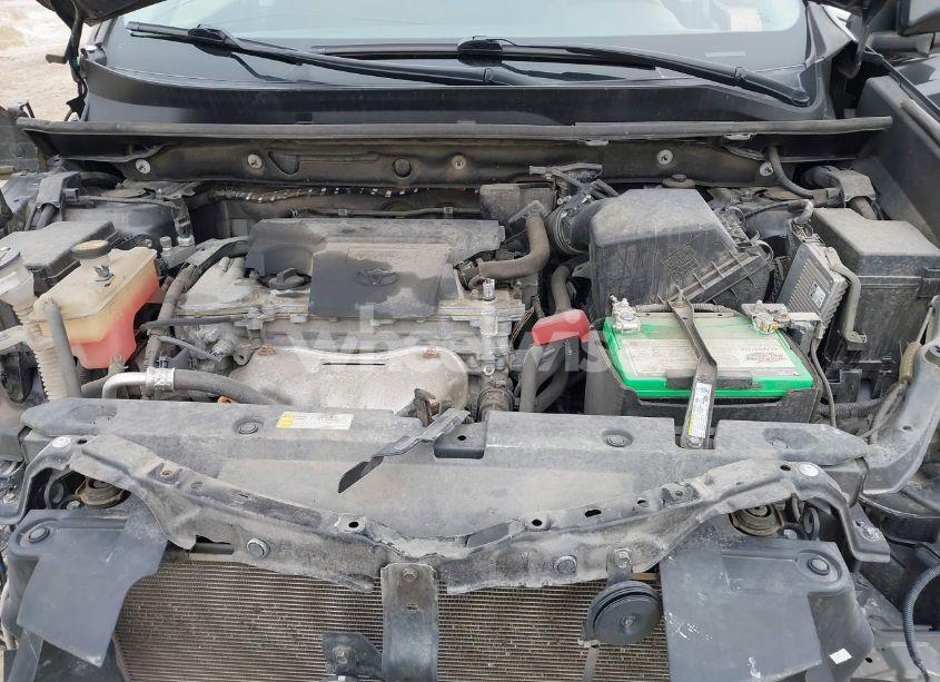 Photo 10 of 2018 Toyota Rav4 LE (VIN 2T3ZFREV8JW498055)