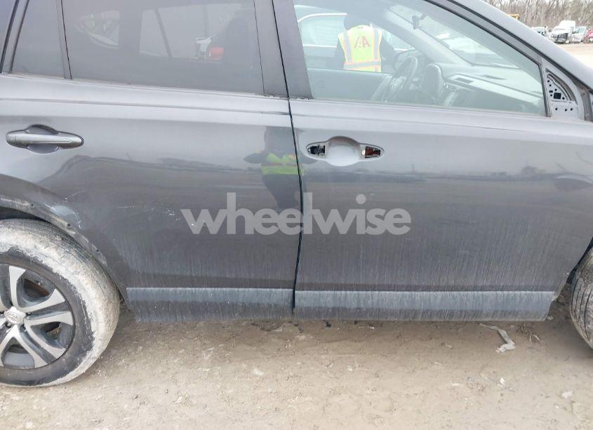 Photo 14 of 2018 Toyota Rav4 LE (VIN 2T3ZFREV8JW498055)