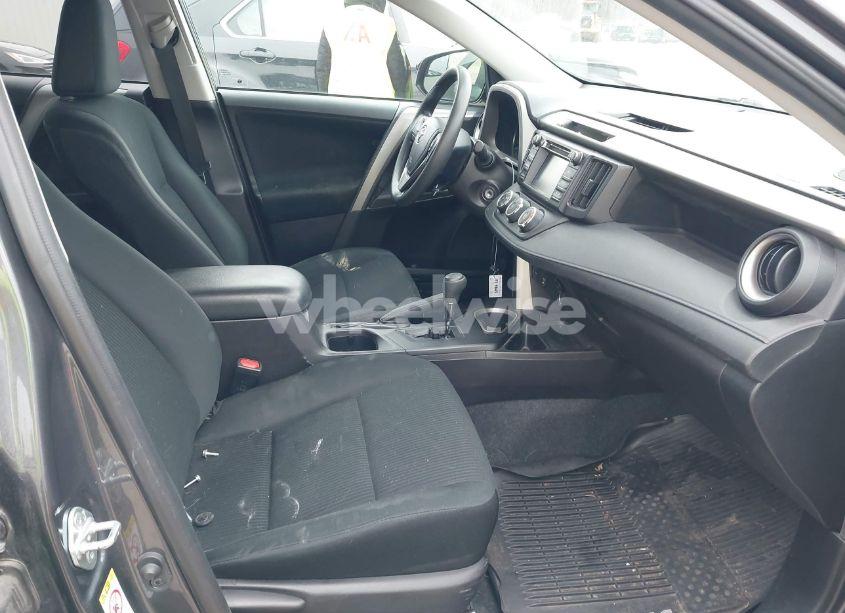 Photo 5 of 2018 Toyota Rav4 LE (VIN 2T3ZFREV8JW498055)