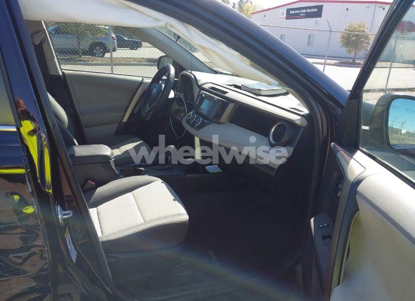 Photo 5 of 2013 Toyota Rav4 LE (VIN 2T3ZFREV9DW015306)