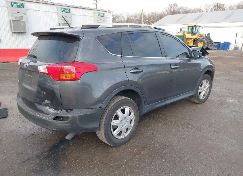 Photo 4 of 2015 Toyota Rav4 LE (VIN 2T3ZFREV9FW188407)