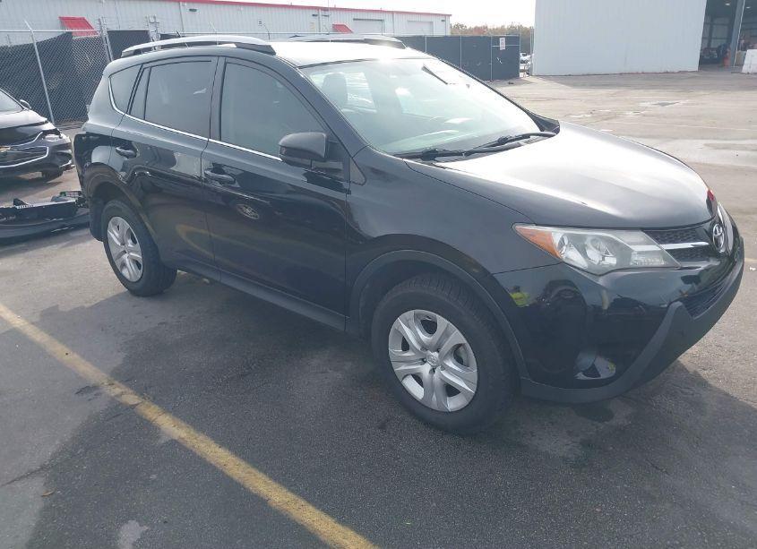 2015 Toyota Rav4 LE (VIN 2T3ZFREV9FW195616) main photo