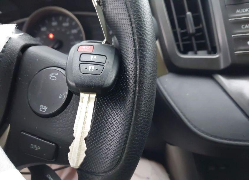 Photo 11 of 2015 Toyota Rav4 LE (VIN 2T3ZFREV9FW203164)