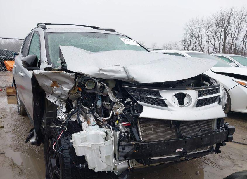 Photo 6 of 2015 Toyota Rav4 LE (VIN 2T3ZFREV9FW203164)