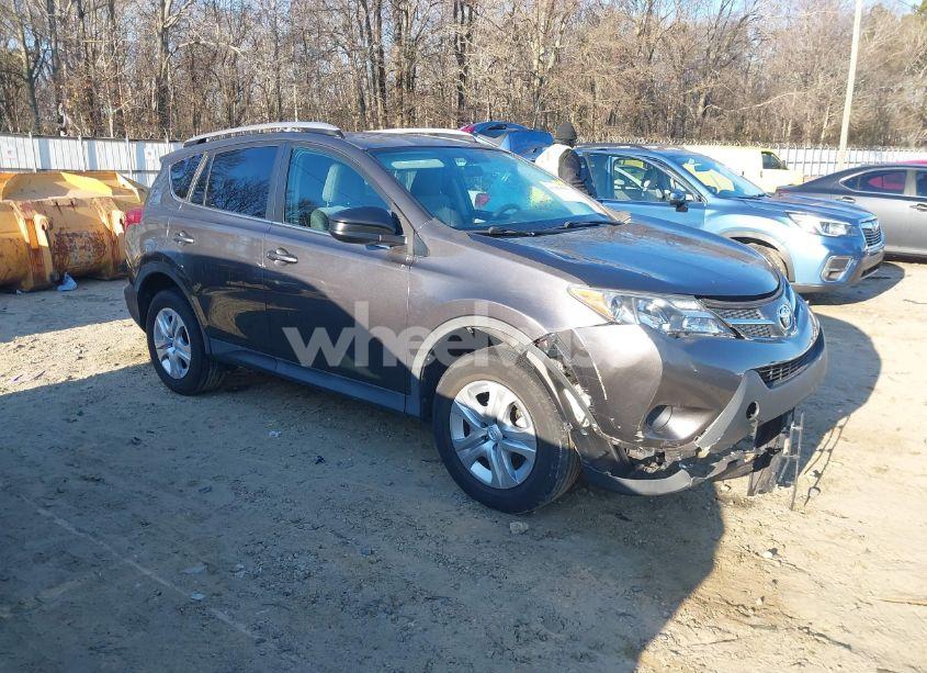 2015 Toyota Rav4 LE (VIN 2T3ZFREV9FW226976) main photo