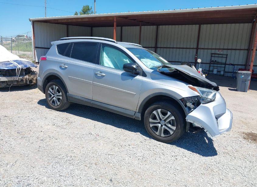2016 Toyota Rav4 LE (VIN 2T3ZFREV9GW262121) main photo
