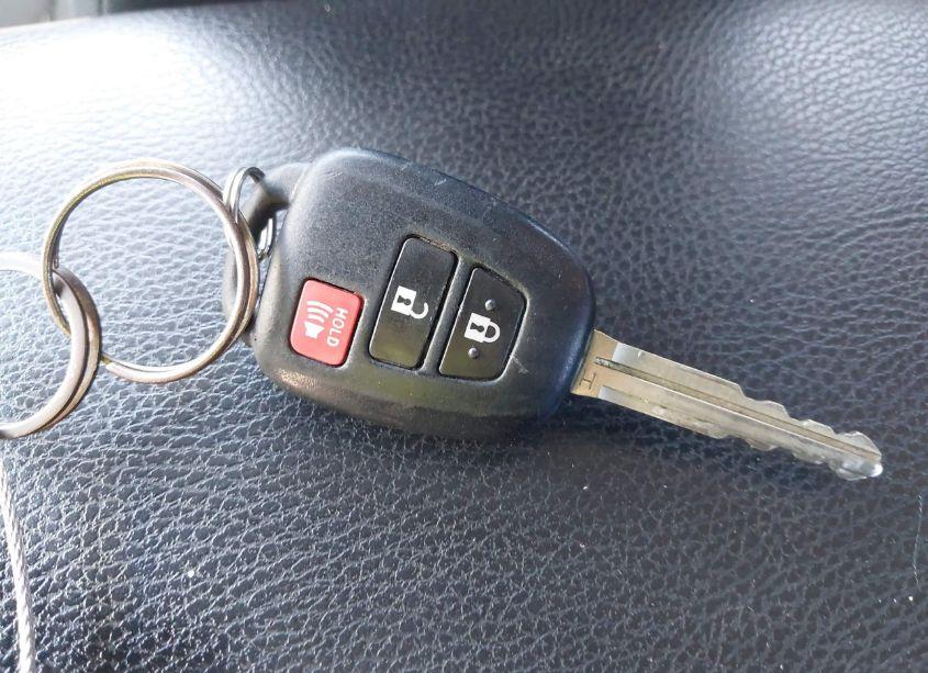 Photo 11 of 2016 Toyota Rav4 LE (VIN 2T3ZFREV9GW262121)