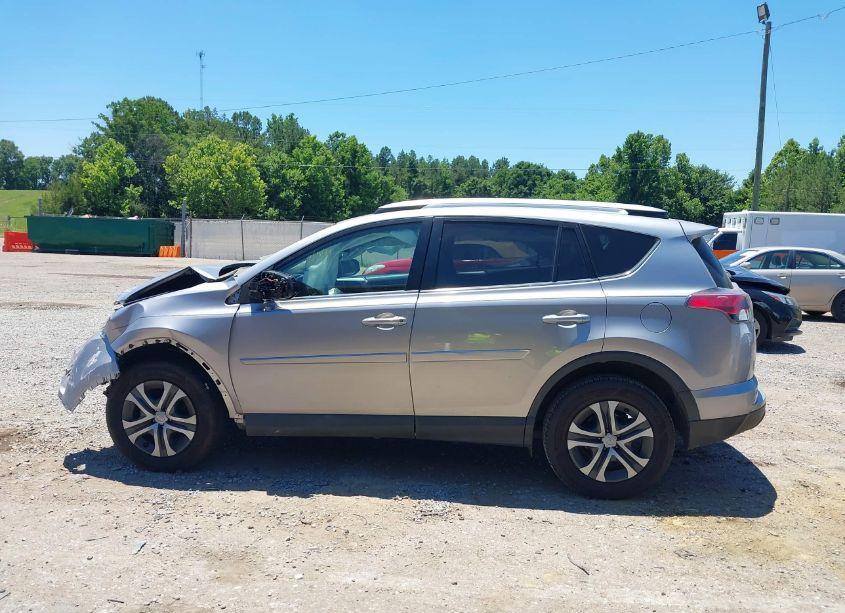 Photo 15 of 2016 Toyota Rav4 LE (VIN 2T3ZFREV9GW262121)