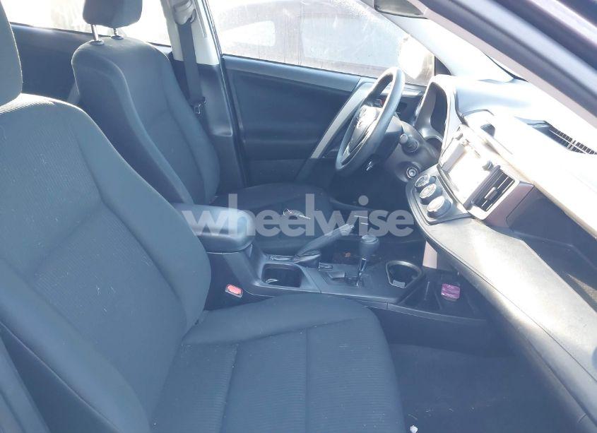 Photo 5 of 2018 Toyota Rav4 LE (VIN 2T3ZFREV9JW461905)