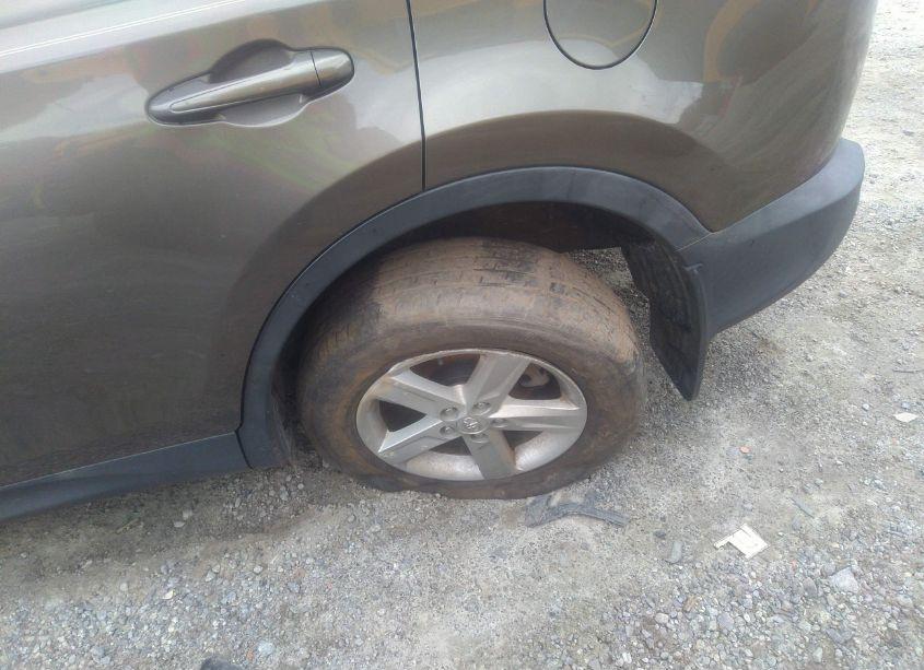 Photo 19 of 2013 Toyota Rav4 LE (VIN 2T3ZFREVXDW067849)