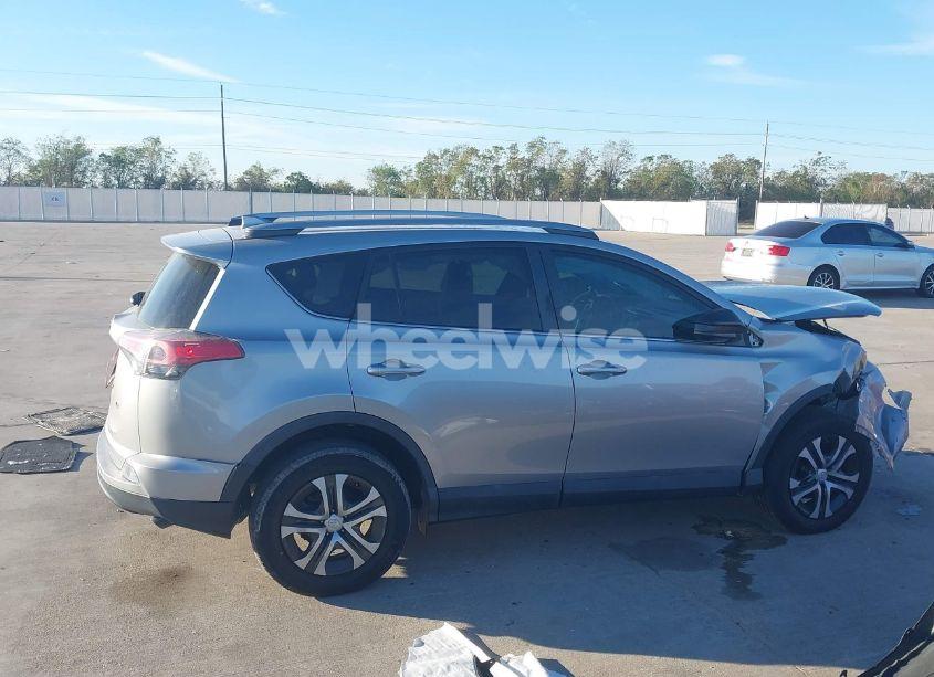 Photo 13 of 2018 Toyota Rav4 LE (VIN 2T3ZFREVXJW443400)