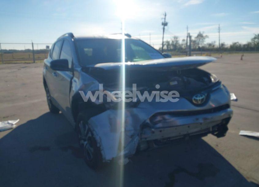 Photo 6 of 2018 Toyota Rav4 LE (VIN 2T3ZFREVXJW443400)