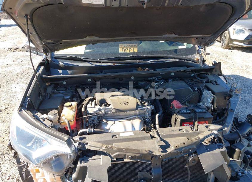 Photo 10 of 2018 Toyota Rav4 LE (VIN 2T3ZFREVXJW453912)