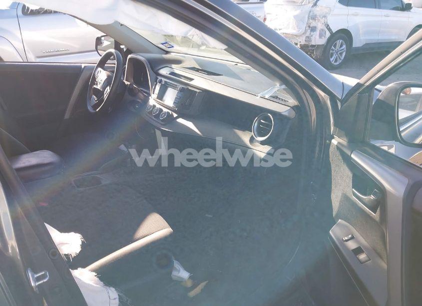 Photo 5 of 2018 Toyota Rav4 LE (VIN 2T3ZFREVXJW457331)