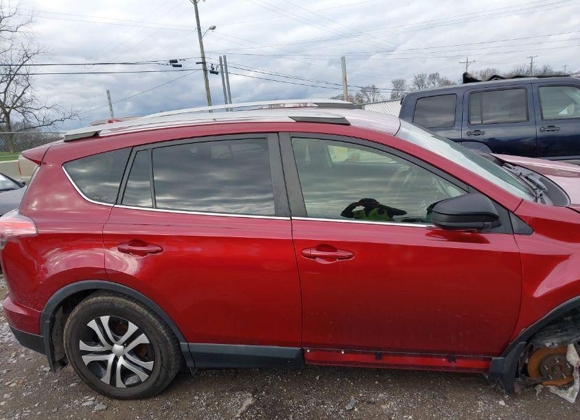 Photo 13 of 2018 Toyota Rav4 LE (VIN 2T3ZFREVXJW509444)