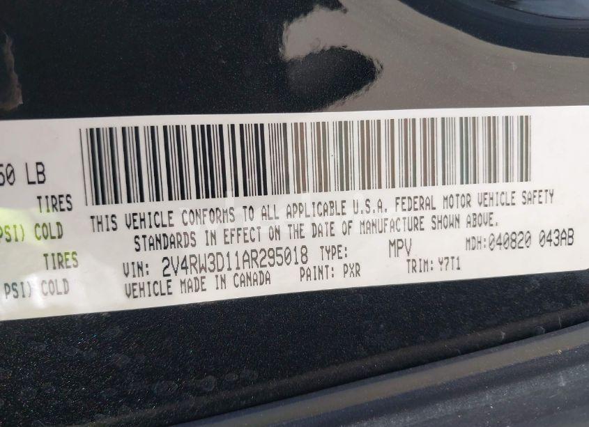 Photo 9 of 2010 Volkswagen Routan SE (VIN 2V4RW3D11AR295018)