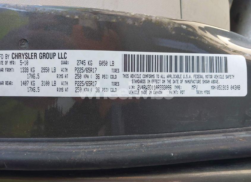 Photo 9 of 2010 Volkswagen Routan SE (VIN 2V4RW3D11AR333086)