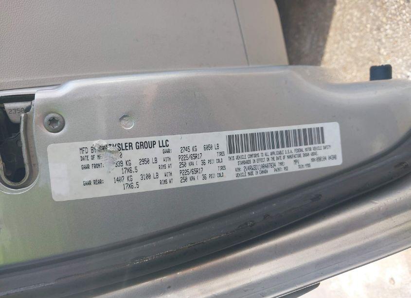 Photo 9 of 2010 Volkswagen Routan SE (VIN 2V4RW3D11AR407834)