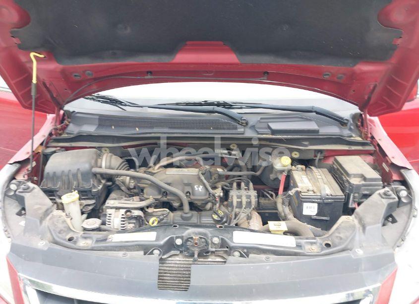 Photo 10 of 2010 Volkswagen Routan SE (VIN 2V4RW3D14AR186648)