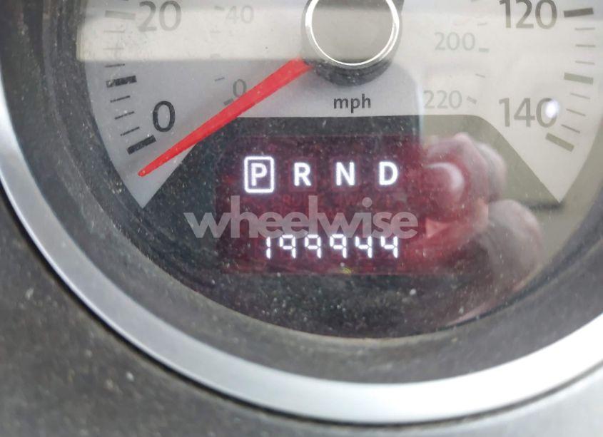 Photo 7 of 2010 Volkswagen Routan SE (VIN 2V4RW3D14AR186648)