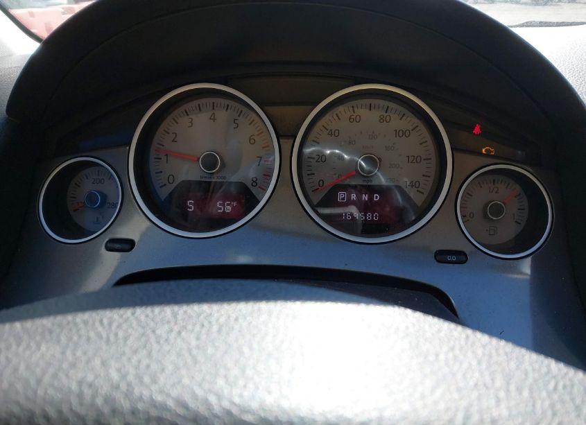 Photo 7 of 2010 Volkswagen Routan SE (VIN 2V4RW3D16AR424113)