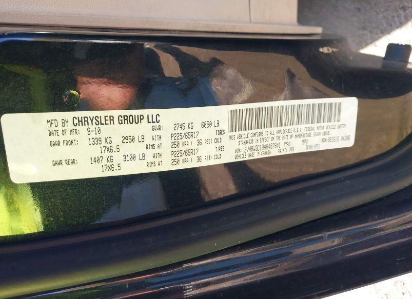 Photo 9 of 2010 Volkswagen Routan SE (VIN 2V4RW3D19AR407841)