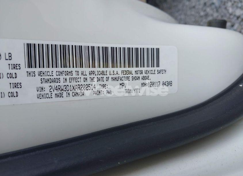 Photo 9 of 2010 Volkswagen Routan SE (VIN 2V4RW3D1XAR202514)