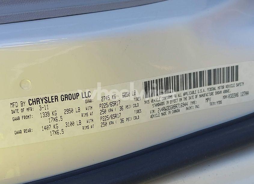 Photo 9 of 2011 Volkswagen Routan SE (VIN 2V4RW3DG0BR716944)