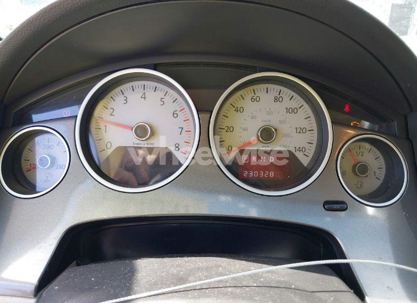 Photo 7 of 2010 Volkswagen Routan S (VIN 2V4RW4D18AR407108)