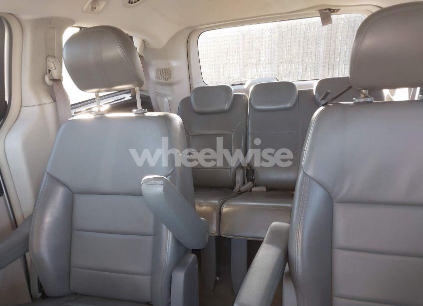 Photo 8 of 2010 Volkswagen Routan SEL (VIN 2V4RW5DX4AR295269)