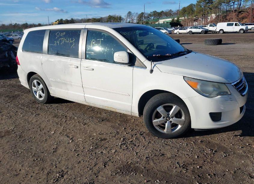 2010 Volkswagen Routan SEL (VIN 2V4RW5DX7AR195408) main photo