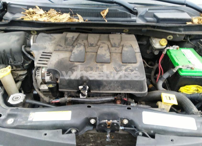 Photo 10 of 2010 Volkswagen Routan SEL PREMIUM (VIN 2V4RW6DX1AR228103)