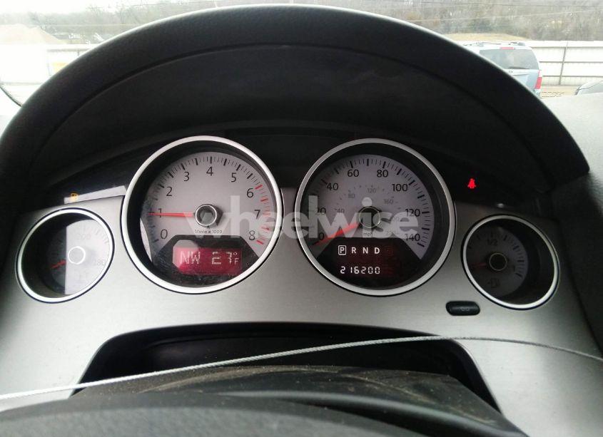 Photo 7 of 2010 Volkswagen Routan SEL PREMIUM (VIN 2V4RW6DX1AR228103)