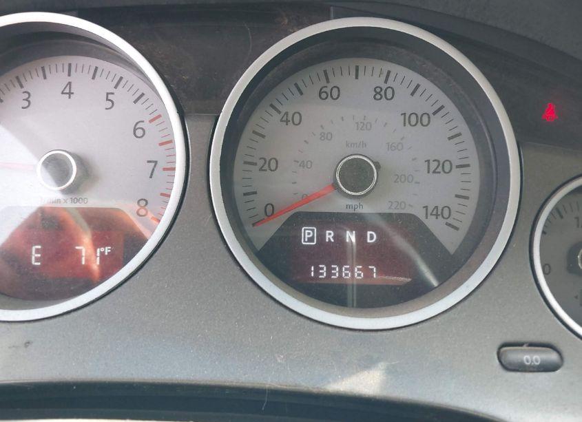 Photo 6 of 2009 Volkswagen Routan SE (VIN 2V8HW34159R586546)