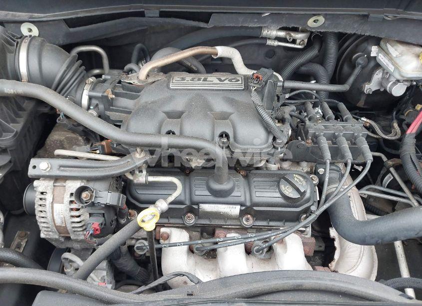 Photo 10 of 2009 Volkswagen Routan SE (VIN 2V8HW34179R586550)