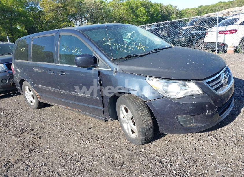 2009 Volkswagen Routan SEL (VIN 2V8HW54X09R553597) main photo
