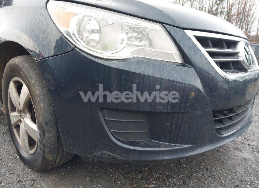 Photo 16 of 2009 Volkswagen Routan SEL (VIN 2V8HW54X29R546375)