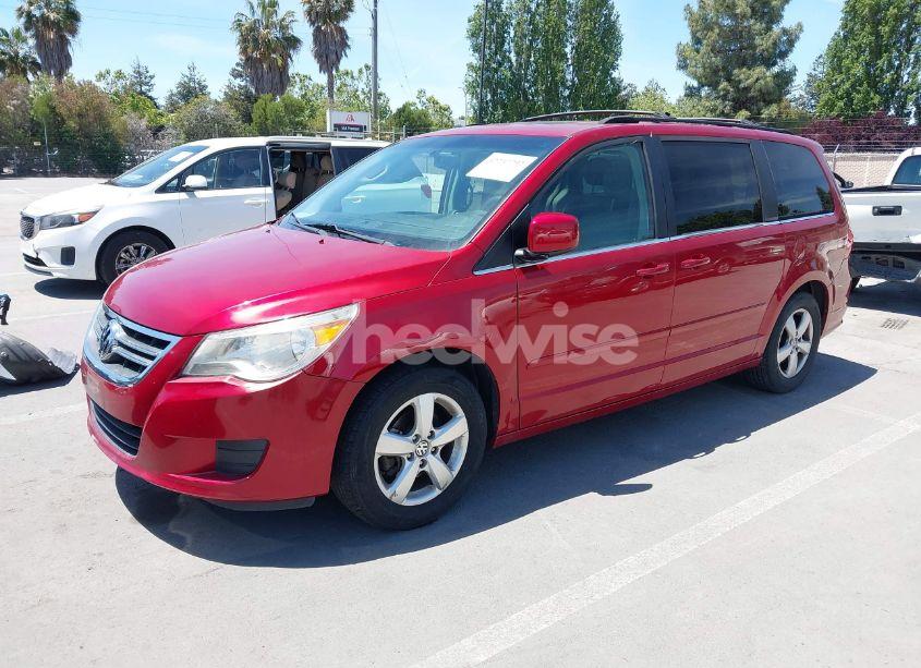 Photo 2 of 2009 Volkswagen Routan SEL (VIN 2V8HW54X59R608223)