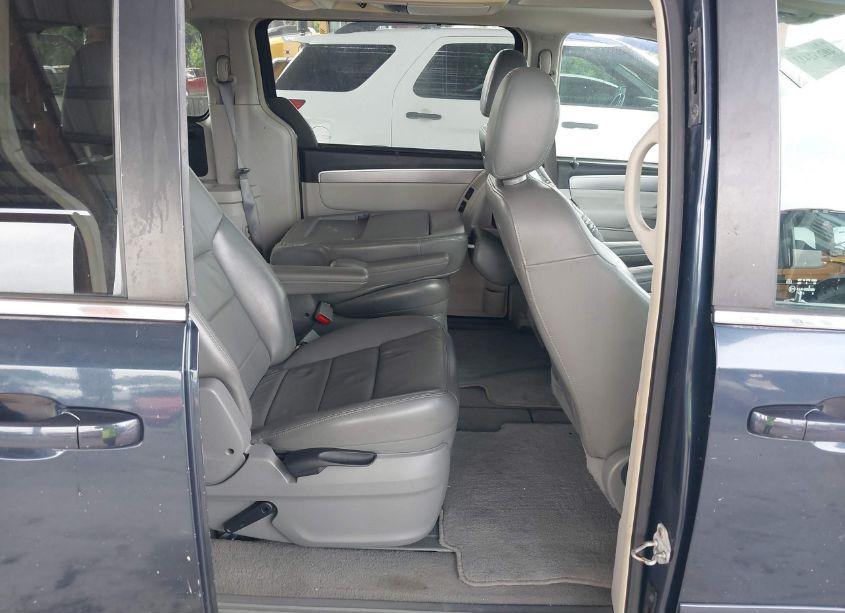 Photo 8 of 2009 Volkswagen Routan SEL (VIN 2V8HW54X89R595354)