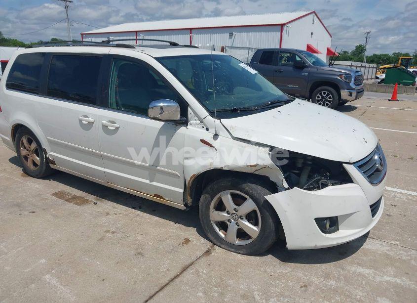 2009 Volkswagen Routan SEL PREMIUM (VIN 2V8HW64X59R500433) main photo