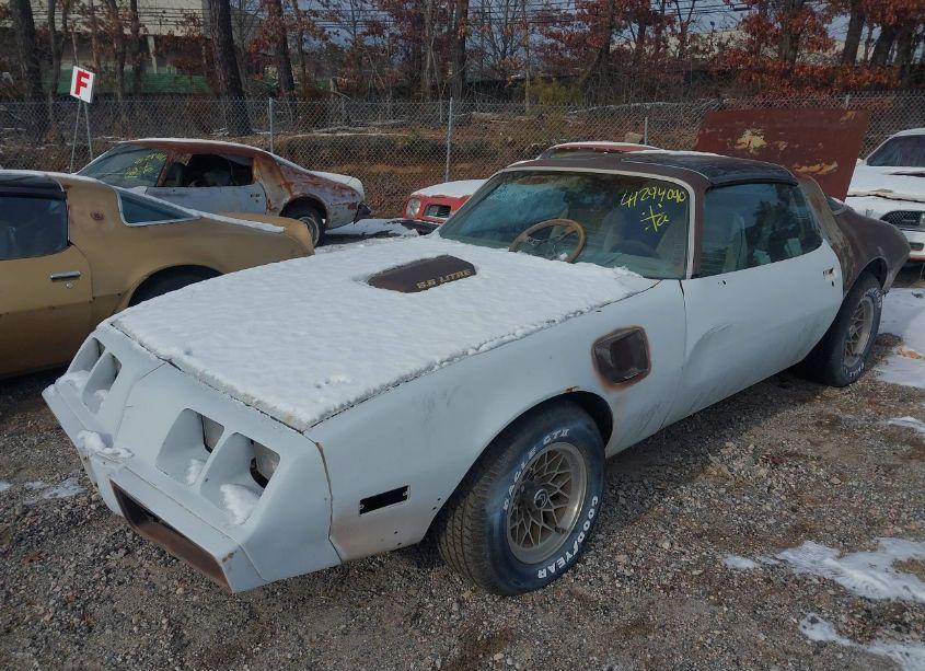 Photo 2 of 1979 Pontiac Trans AM (VIN 2W87K9L141388)