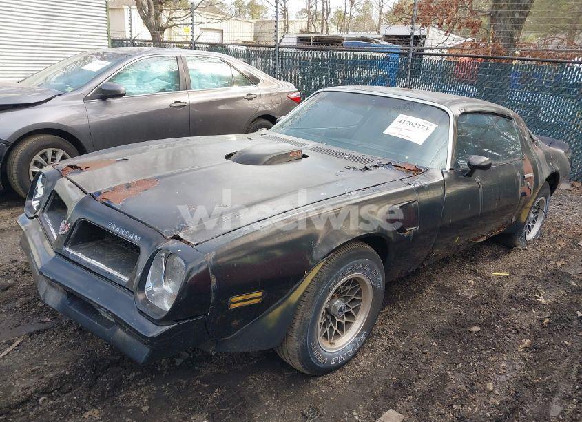 Photo 2 of 1976 Pontiac Trans AM (VIN 2W87Z6N590555)