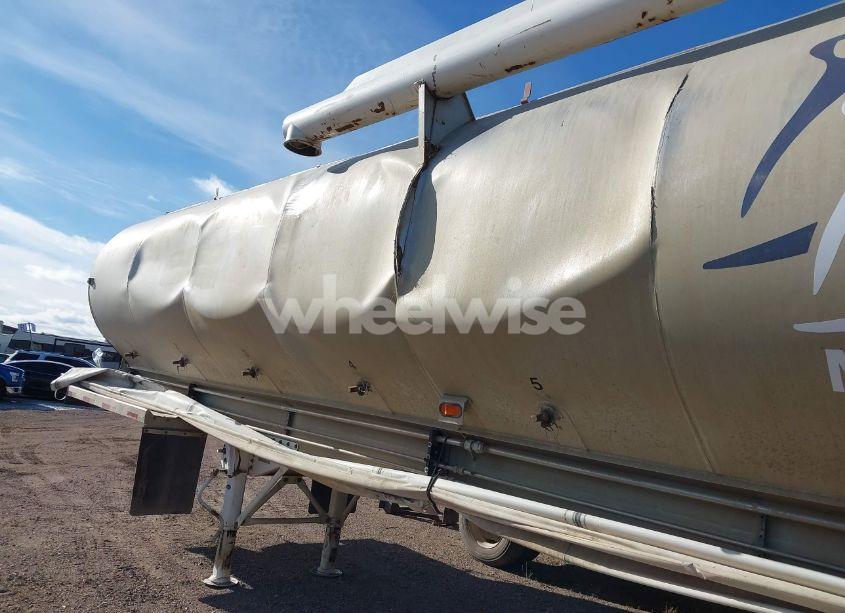 Photo 6 of 1998 Walinga Bulk FEED (VIN 2W9HA4024WG001030)