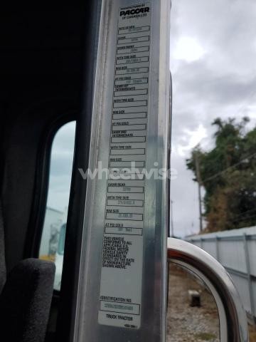 Photo 10 of 2017 KENWORTH T370 SEMI TRUCK (VIN 2XKHAJ8X8HM160489)