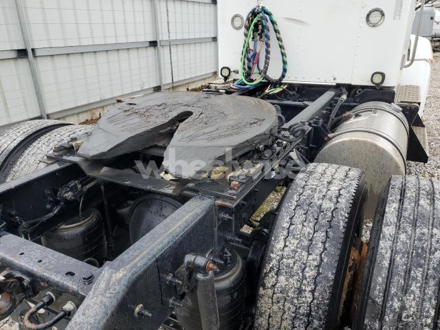 Photo 8 of 2017 KENWORTH T370 SEMI TRUCK (VIN 2XKHAJ8X8HM160489)