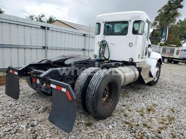 Photo 9 of 2017 KENWORTH T370 SEMI TRUCK (VIN 2XKHAJ8X8HM160489)