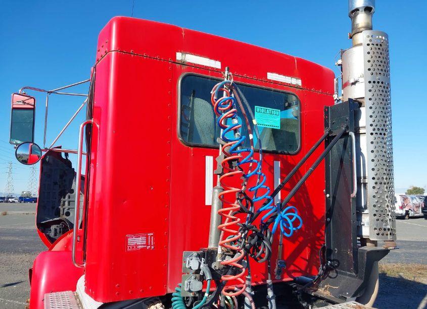 Photo 6 of 2010 Kenworth Construction T370 (VIN 2XKHAM7A8AM263545)